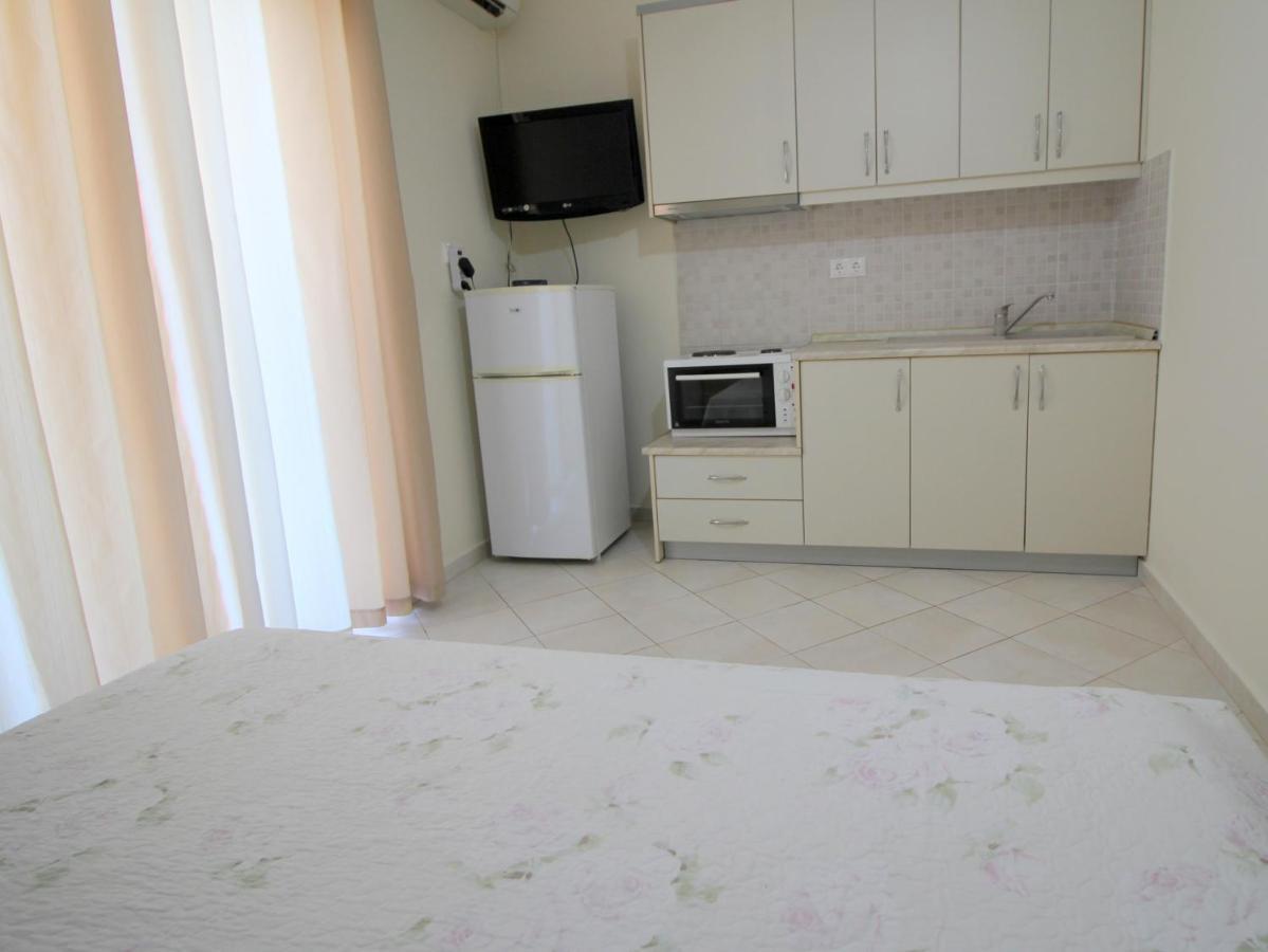 Sunset Apartments Berdenesh Sarandë Exterior foto