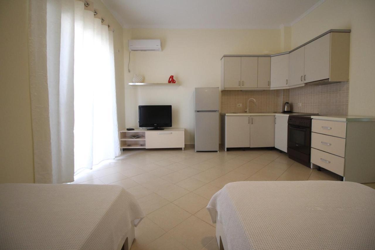 Sunset Apartments Berdenesh Sarandë Exterior foto